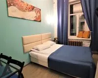 Трехместный номер с душем и туалетом Апартаменты Апартаменты Бонжур Санкт-Петербург 462 м от метро Площадь Восстания
