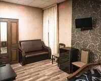 Пятиместный номер с душем и туалетом Отель Гостиный дом Астрахань без звезд