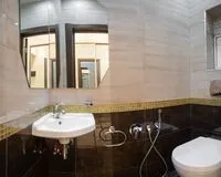Четырехместный номер с душем Апартаменты Апартаменты Счастье жить в самом сердце Севастополя Севастополь новый объект без отзывов Забронируй по своей цене!