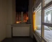 Четырехместный номер с общим душем и туалетом Хостел Хостел Vmeste Санкт-Петербург рейтинг 3.8