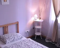 Кровать в общем 3-местном номере для женщин Хостел Хостел LikeHome Hostel Санкт-Петербург без звезд