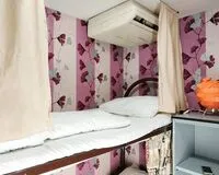 Кровать в общем 8-местном номере для мужчин Хостел Хостел Полянка на Чистых прудах Москва рейтинг 3.2