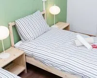 Двухместный номер с 2 кроватями, общим душем и туалетом Хостел Хостел 9вять Домодедово Домодедово новый объект Забронируй по своей цене!