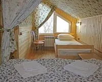 Семейный номер 3-местный с душем и туалетом Гостевой дом База отдыха Фокино-Приволжье село Фокино новый объект
