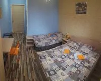 Бюджетный трехместный номер Мини-отель Гостевые комнаты Идиллия Life Санкт-Петербург метро Владимирская