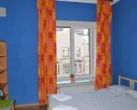 Трехместный номер с общим душем и туалетом Хостел Хостел Hostelcity812 Санкт-Петербург метро Петроградская