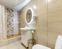 Трехместный номер с душем и туалетом Отель Отель Асгард Санкт-Петербург 892 м от метро Василеостровская