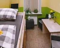 Трехместный номер с общим душем и туалетом Отель Мини-отель Геркулес Санкт-Петербург метро Садовая