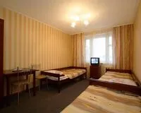 Трехместный номер с общим душем и туалетом Мини-отель Гостиница Островок Санкт-Петербург метро Дунайская
