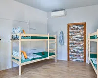 Кровать в общем 6-местном номере Хостел Хостел Garden 22/2 Санкт-Петербург 5% скидка по промокоду!