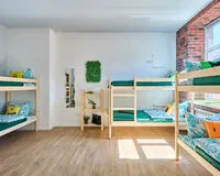 Кровать в общем 12-местном номере Хостел Хостел Garden 22/2 Санкт-Петербург рейтинг 4.2