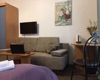 Четырехместный номер с душем и туалетом Мини-отель Мини-отель Pushkinskaya 8 Mini Hotel Санкт-Петербург 5 отзывов