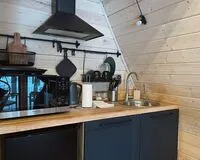 Дом/коттедж 1 спальня База отдыха База отдыха Berloga Country Resort деревня Красный Огорок Забронируй по своей цене!