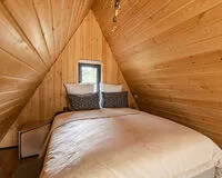 Дом/коттедж 1 спальня База отдыха База отдыха Berloga Country Resort деревня Красный Огорок новый объект без отзывов
