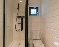 Дом/коттедж 3 спальни База отдыха База отдыха Berloga Country Resort деревня Красный Огорок новый объект без отзывов