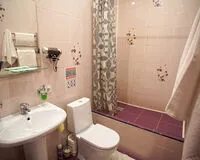 Трехместный номер с душем и туалетом Гостевой дом Гостевой дом Pro Счастье Санкт-Петербург рейтинг 4.4
