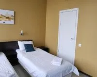 Двухместный номер с 2 кроватями, душем и туалетом Мини-отель Мини-отель Паруса на Спортивной Санкт-Петербург 402 м от метро Спортивная