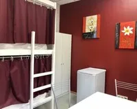 Кровать в общем 8-местном номере для мужчин Хостел Хостел ДобролюбовЪ Москва метро Бутырская