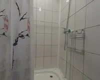Семейный номер 3-местный с душем и туалетом Мини-отель Мини-отель Брусника Северодвинск