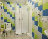 Семейный номер 4-местный с общим душем и туалетом Хостел Хостел Hostel Bed Idea Калининград рейтинг 4.9