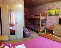 Четырехместный номер с балконом Гостевой дом Гостевой дом АДМИРАЛ село Уютное