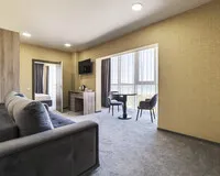 Четырехместный номер «Люкс» Отель Отель Grand Sapphire Hotel Анапа рейтинг 4.9
