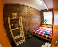 Двухместный номер с общим душем и туалетом Гостевой дом Гостевой дом Gallery and more Владивосток новый объект