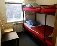 Двухместный номер с 2 кроватями, общим душем и туалетом Гостевой дом Гостевой дом Gallery and more Владивосток без звезд