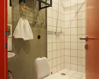 Семейный номер 4-местный с душем и туалетом Хостел Хостел Suffix Hostel&Apartments Калининград 5 отзывов