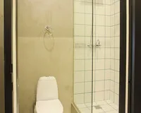Пятиместный номер с душем и туалетом Хостел Хостел Suffix Hostel&Apartments Калининград Забронируй по своей цене!