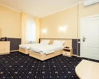 Трехместный номер «Комфорт» Отель Отель Мира Москва 207 м от метро Проспект Мира