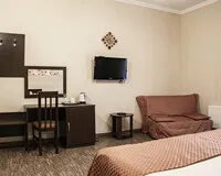 Четырехместный номер с балконом Мини-отель Мини-отель Strass Hotel Геленджик Забронируй по своей цене!