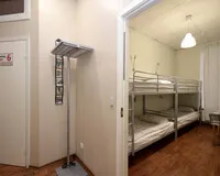 Кровать в общем 4-местном номере для мужчин Хостел Хостел Миссис Хадсон Санкт-Петербург без звезд