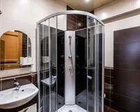 Трехместный номер с душем и туалетом Мини-отель Мини-отель Солотель Москва Забронируй по своей цене!