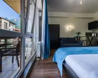 Апартаменты 3 местные с кухней Апартаменты Апартаменты Oplot Apartments посёлок городского типа Красная Поляна без звезд 5% скидка по промокоду!