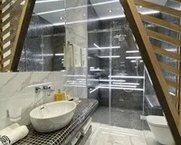 Четырехместный номер с душем и туалетом Отель Отель Loft Hotel & Spa Белгород без звезд новый объект