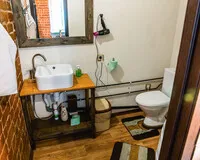 Двухместный номер с 1 кроватью, душем и туалетом Хостел Хостел Montana Hostel Иркутск новый объект