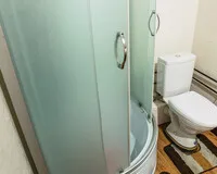 Двухместный номер с 1 кроватью, душем и туалетом Хостел Хостел Montana Hostel Иркутск без отзывов