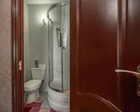 Семейный номер 5-местный с душем и туалетом Гостевой дом Гостевой дом Изумруд Геленджик новый объект