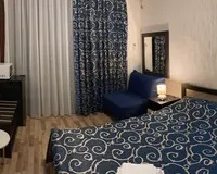Трехместный номер с балконом Гостиница Гостиница Golden Holiday Сочи без звезд рейтинг 4.2