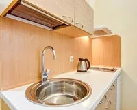 Семейный номер 4-местный с душем и туалетом Гостевой дом Гостевой дом 7th floor Kirochnaya Санкт-Петербург